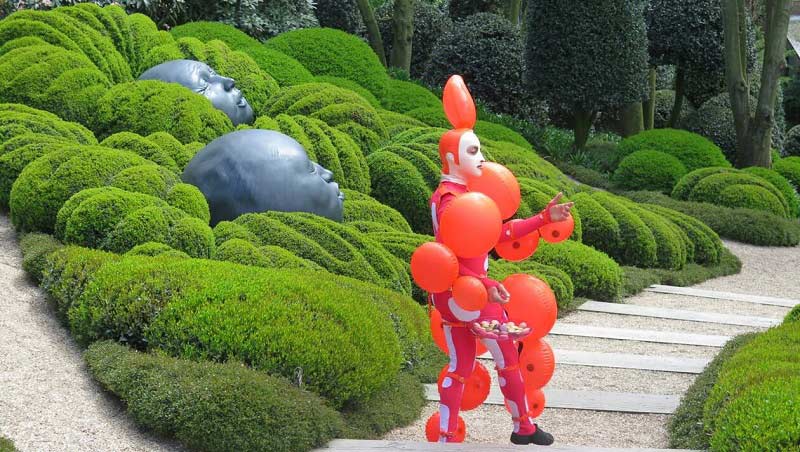 Ở Pháp có “Khu vườn đá mặt người” siêu lạ kỳ - bạn có muốn khám phá xem nó thế nào không??